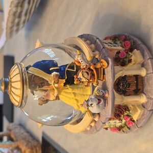 Beauty and the Beast Disney Vintage Musical Snow Globe W/ Original Box